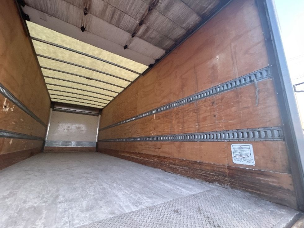 Medium Duty Box Truck-Light and Medium Duty Trucks-Freightliner-2020-M211264S-Chicago (Melrose Park)-IL-226,135\n\t\tmiles-$ 93,500 - Image 12