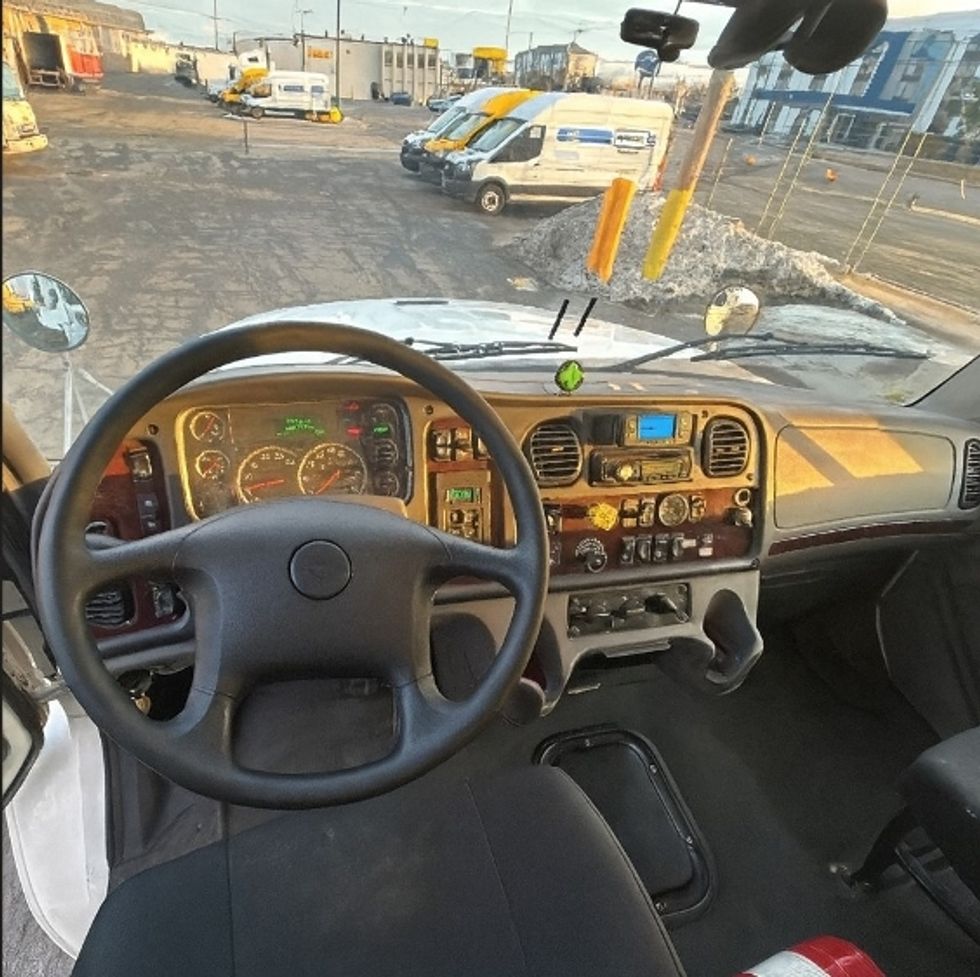 Medium Duty Box Truck-Light and Medium Duty Trucks-Freightliner-2020-M211264S-Chicago (Melrose Park)-IL-226,135\n\t\tmiles-$ 93,500 - Image 18