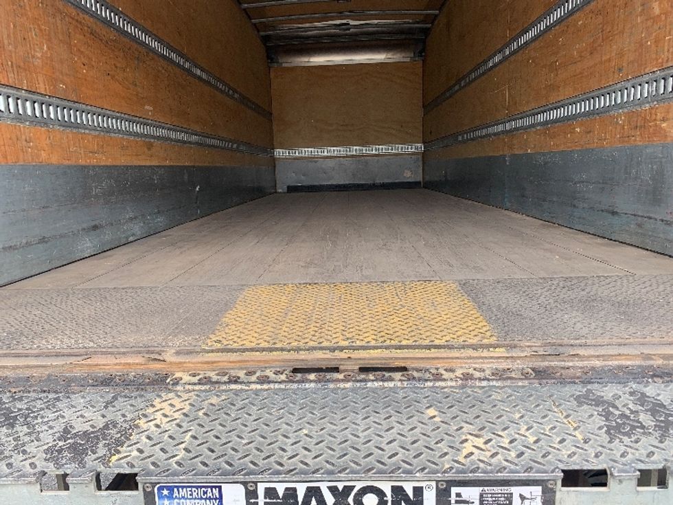 Medium Duty Box Truck-Light and Medium Duty Trucks-Freightliner-2020-M211264S-Concord-NC-286,913\n\t\tmiles-$ 81,500 - Image 10