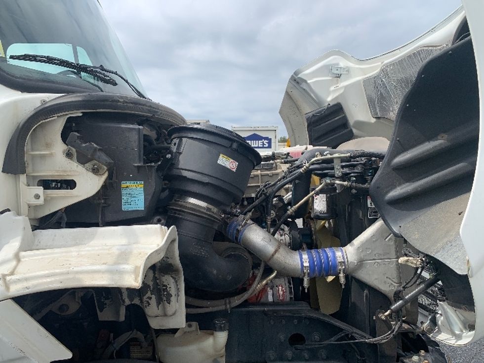 Medium Duty Box Truck-Light and Medium Duty Trucks-Freightliner-2020-M211264S-Concord-NC-286,913\n\t\tmiles-$ 81,500 - Image 23