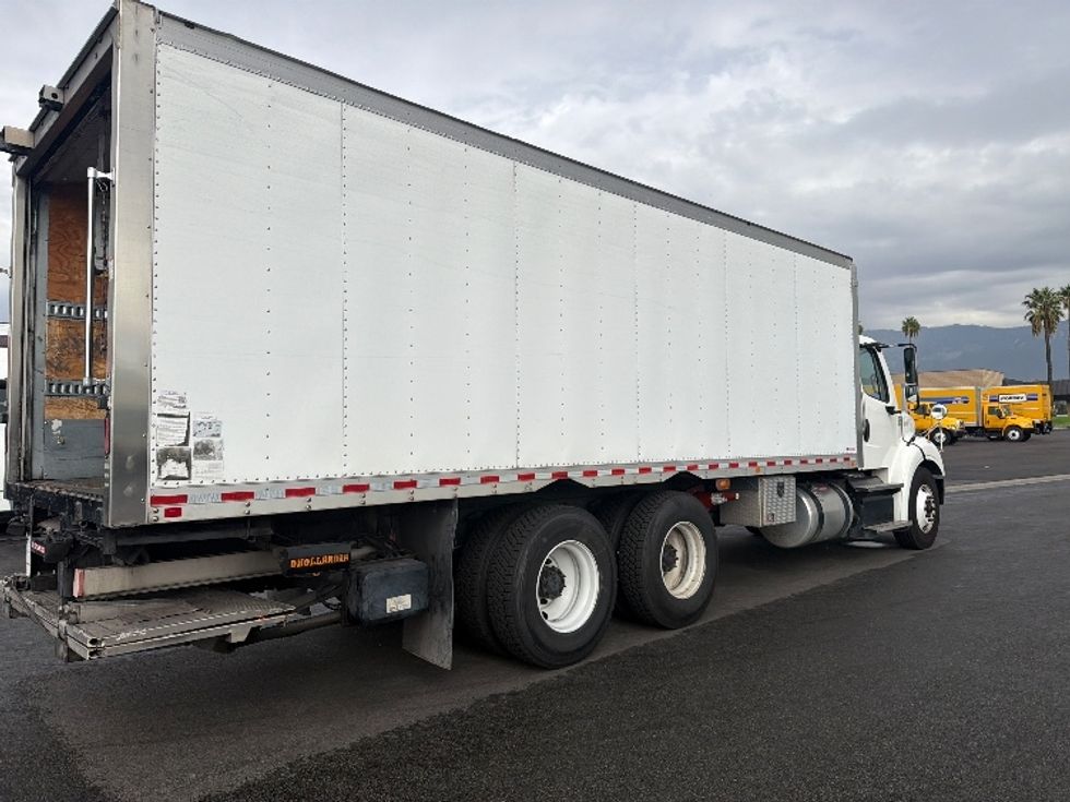 Medium Duty Box Truck-Light and Medium Duty Trucks-Freightliner-2020-M211264S-Fontana-CA-251,022\n\t\tmiles-$ 81,500 - Image 13