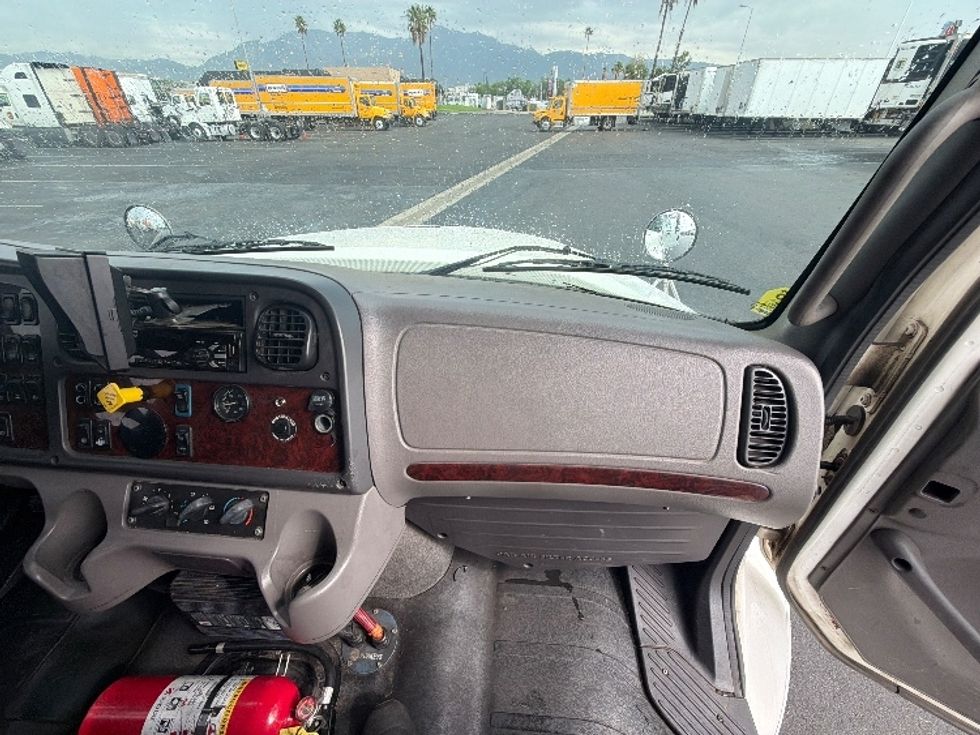 Medium Duty Box Truck-Light and Medium Duty Trucks-Freightliner-2020-M211264S-Fontana-CA-251,022\n\t\tmiles-$ 81,500 - Image 21