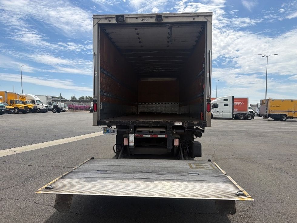Medium Duty Box Truck-Light and Medium Duty Trucks-Freightliner-2020-M211264S-Fontana-CA-275,347\n\t\tmiles-$ 80,750 - Image 9