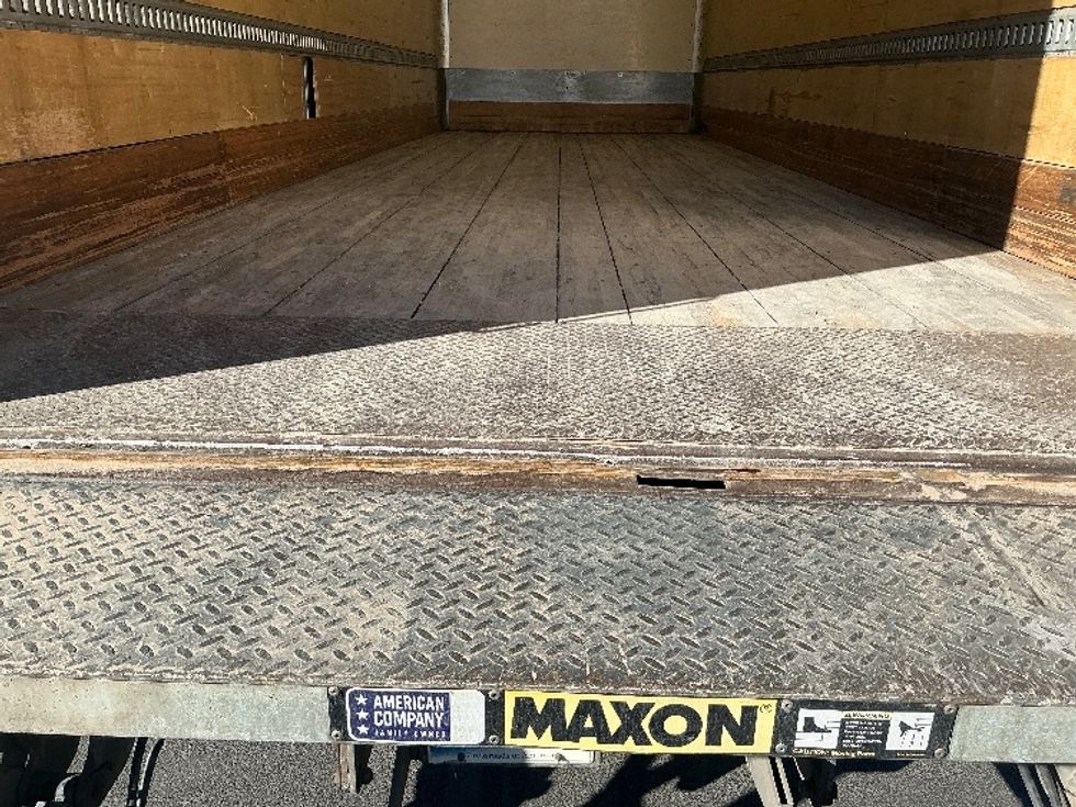 Medium Duty Box Truck-Light and Medium Duty Trucks-Freightliner-2020-M211264S-Greeley-CO-135,724\n\t\tmiles-$ 97,250 - Image 10