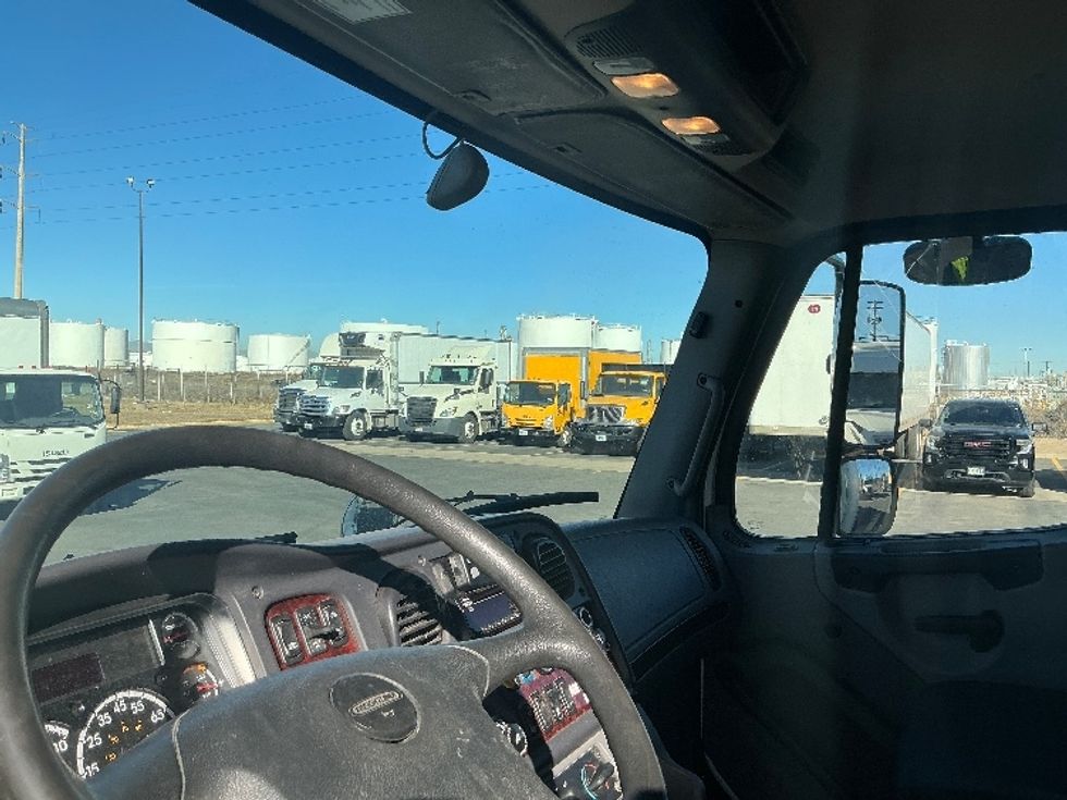 Medium Duty Box Truck-Light and Medium Duty Trucks-Freightliner-2020-M211264S-Greeley-CO-135,724\n\t\tmiles-$ 97,250 - Image 17