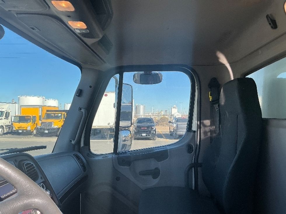 Medium Duty Box Truck-Light and Medium Duty Trucks-Freightliner-2020-M211264S-Greeley-CO-135,724\n\t\tmiles-$ 97,250 - Image 19