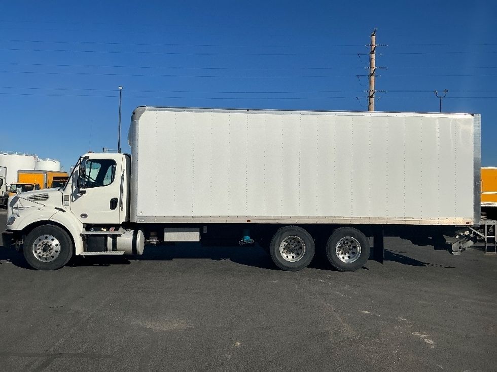 Medium Duty Box Truck-Light and Medium Duty Trucks-Freightliner-2020-M211264S-Greeley-CO-135,724\n\t\tmiles-$ 97,250 - Image 4