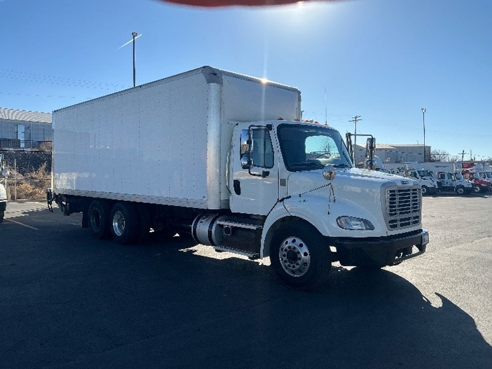 Medium Duty Box Truck-Light and Medium Duty Trucks-Freightliner-2020-M211264S-Greeley-CO-177,437\n\t\tmiles-$ 95,500 - Image 1