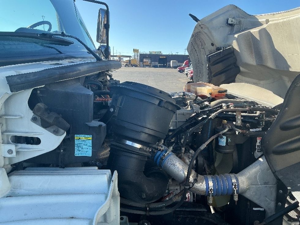 Medium Duty Box Truck-Light and Medium Duty Trucks-Freightliner-2020-M211264S-Greeley-CO-177,437\n\t\tmiles-$ 95,500 - Image 23