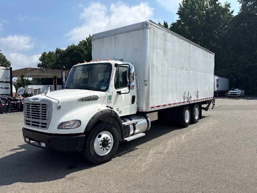 Medium Duty Box Truck-Light and Medium Duty Trucks-Freightliner-2020-M211264S-Greensboro-NC-193,028\n\t\tmiles-$ 90,000 - Image 3