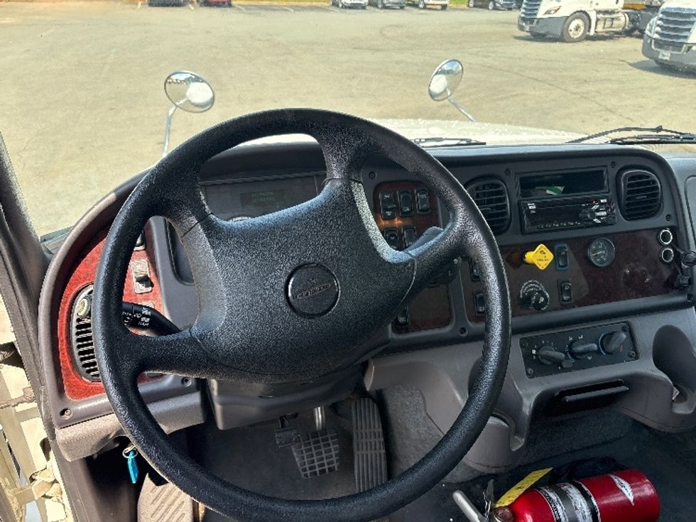 Medium Duty Box Truck-Light and Medium Duty Trucks-Freightliner-2020-M211264S-Greensboro-NC-193,028\n\t\tmiles-$ 90,000 - Image 18