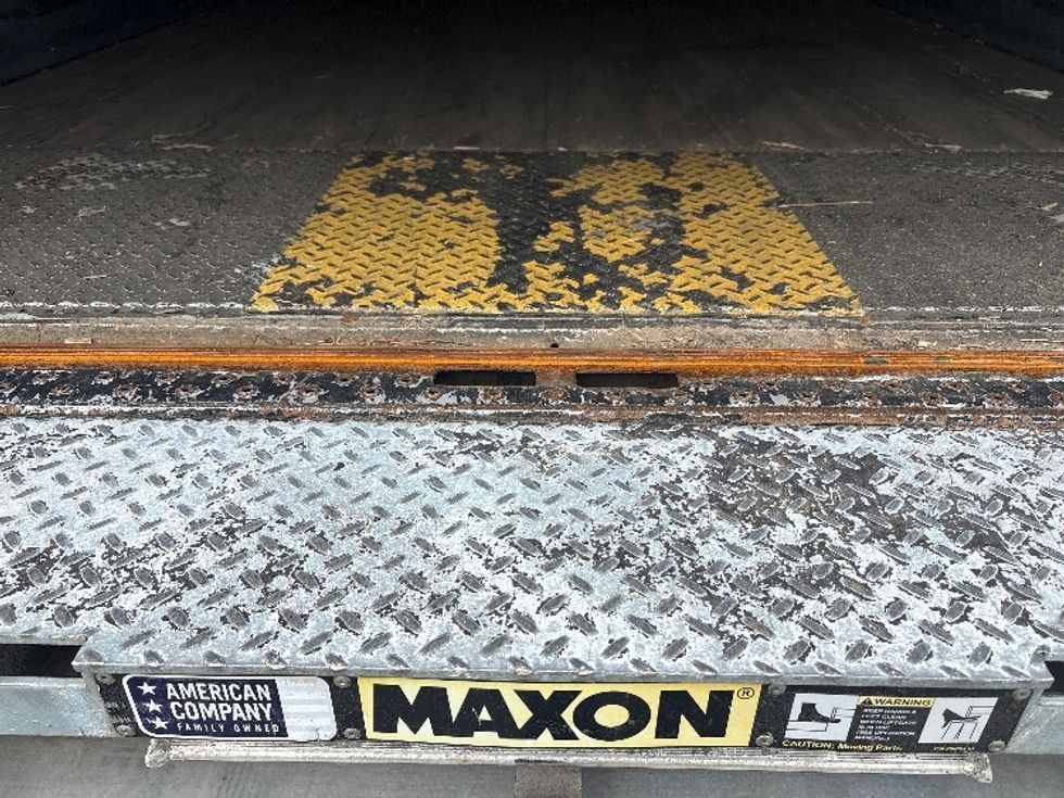 Medium Duty Box Truck-Light and Medium Duty Trucks-Freightliner-2020-M211264S-Greensboro-NC-255,999\n\t\tmiles-$ 82,500 - Image 10