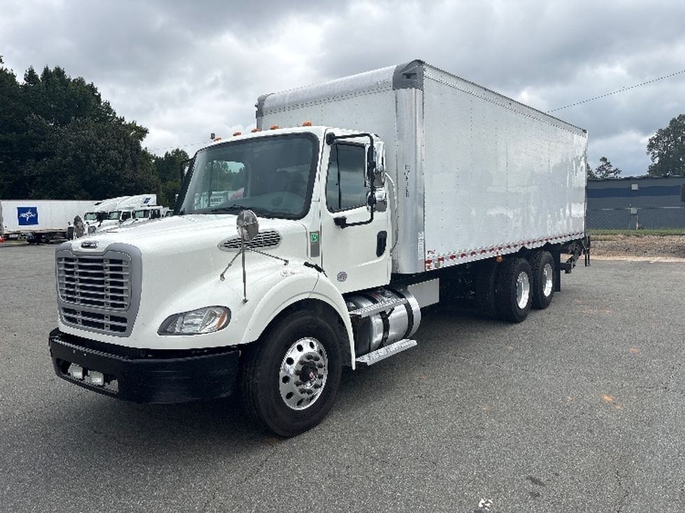 Medium Duty Box Truck-Light and Medium Duty Trucks-Freightliner-2020-M211264S-Greensboro-NC-255,999\n\t\tmiles-$ 82,500 - Image 3