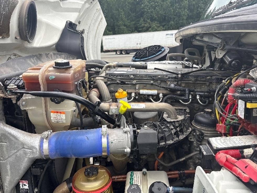 Medium Duty Box Truck-Light and Medium Duty Trucks-Freightliner-2020-M211264S-Greensboro-NC-255,999\n\t\tmiles-$ 82,500 - Image 24