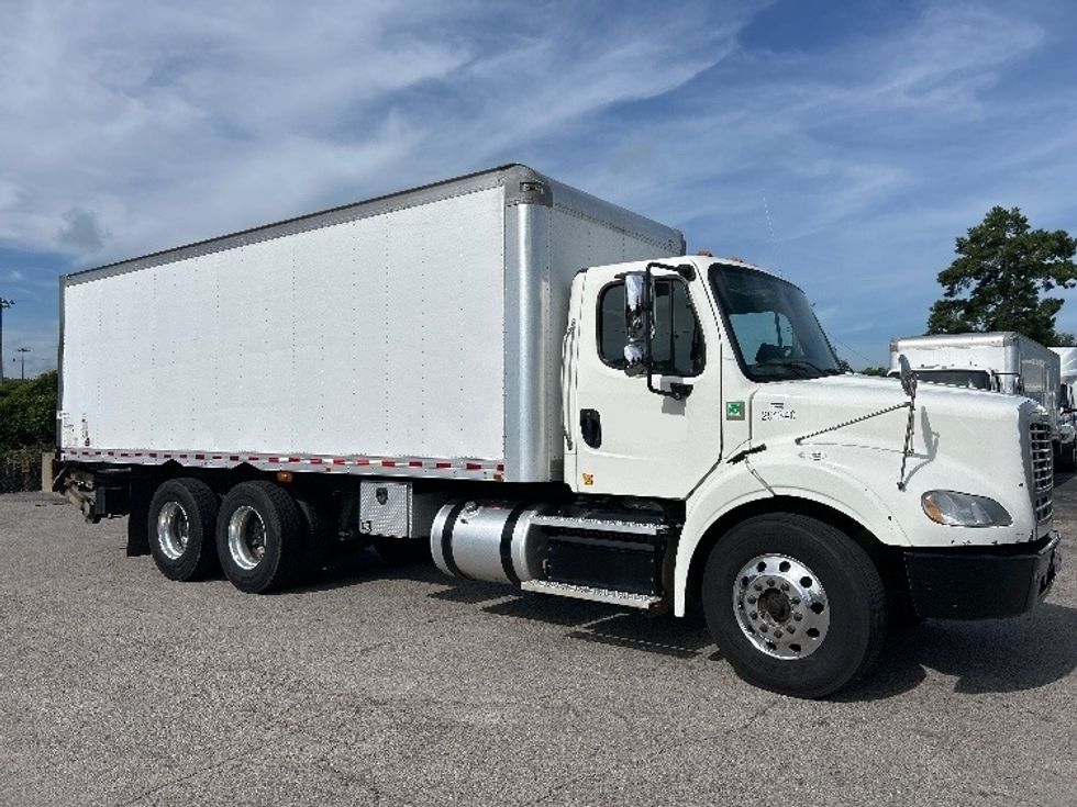 Medium Duty Box Truck-Light and Medium Duty Trucks-Freightliner-2020-M211264S-Homewood-AL-317,977\n\t\tmiles-$ 79,000 - Image 1