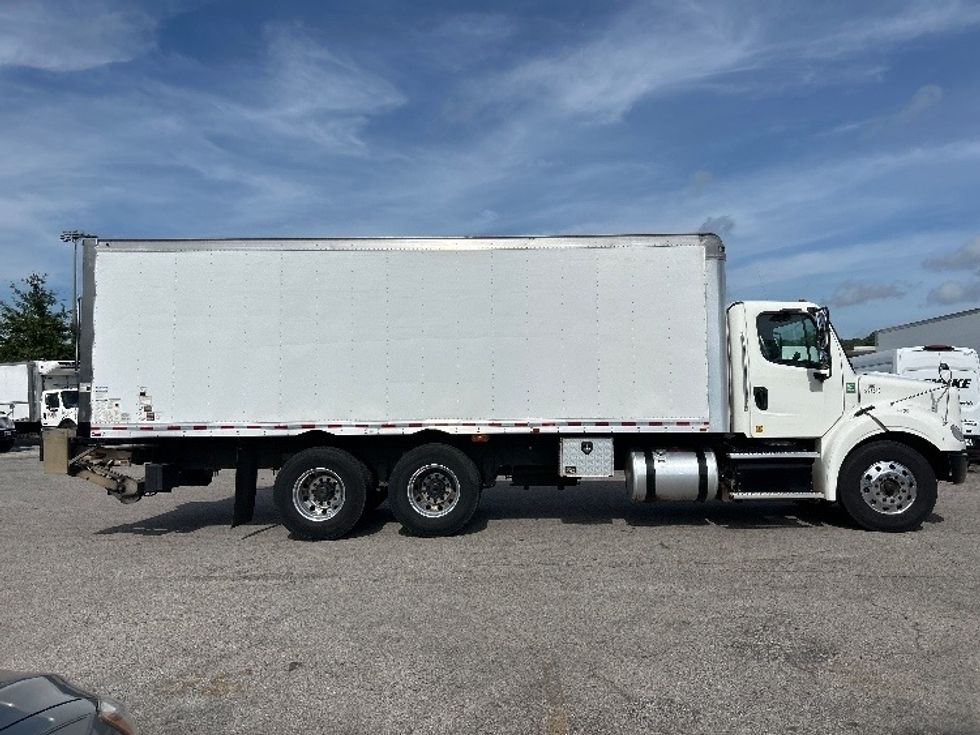 Medium Duty Box Truck-Light and Medium Duty Trucks-Freightliner-2020-M211264S-Homewood-AL-317,977\n\t\tmiles-$ 79,000 - Image 15