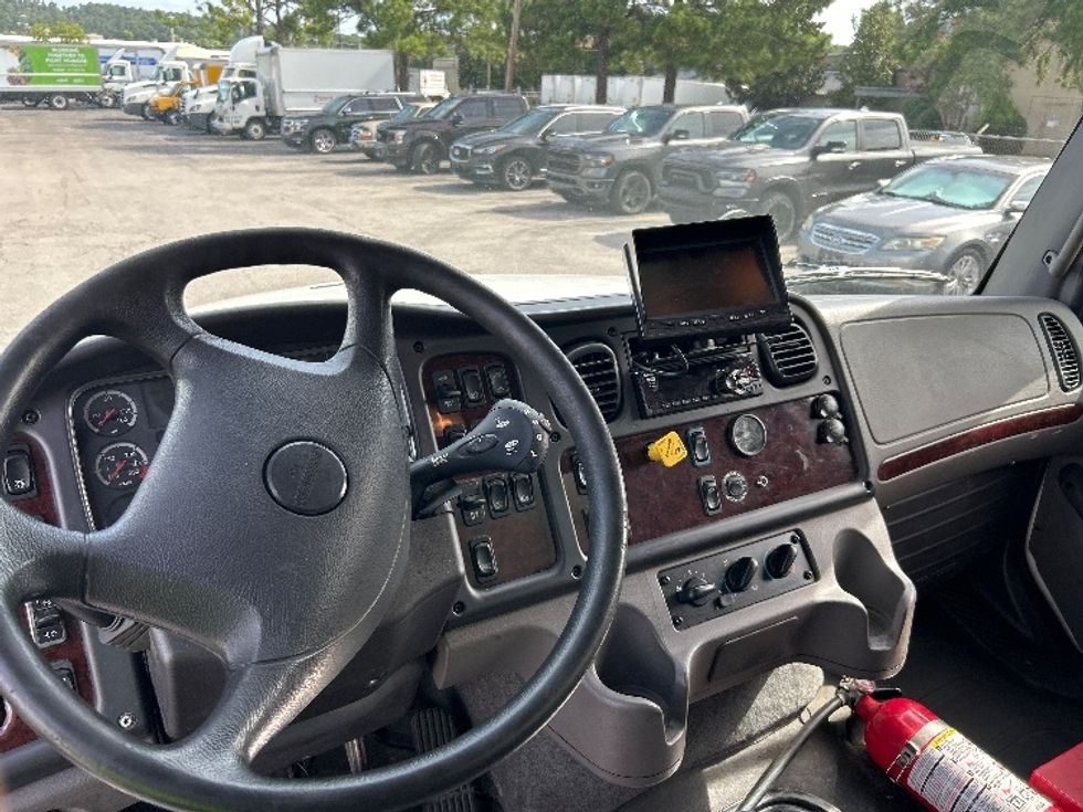 Medium Duty Box Truck-Light and Medium Duty Trucks-Freightliner-2020-M211264S-Homewood-AL-317,977\n\t\tmiles-$ 79,000 - Image 18