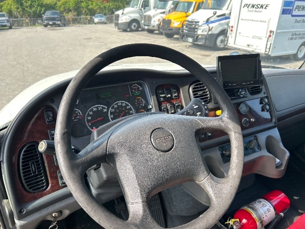 Medium Duty Box Truck-Light and Medium Duty Trucks-Freightliner-2020-M211264S-Homewood-AL-340,371\n\t\tmiles-$ 70,000 - Image 18