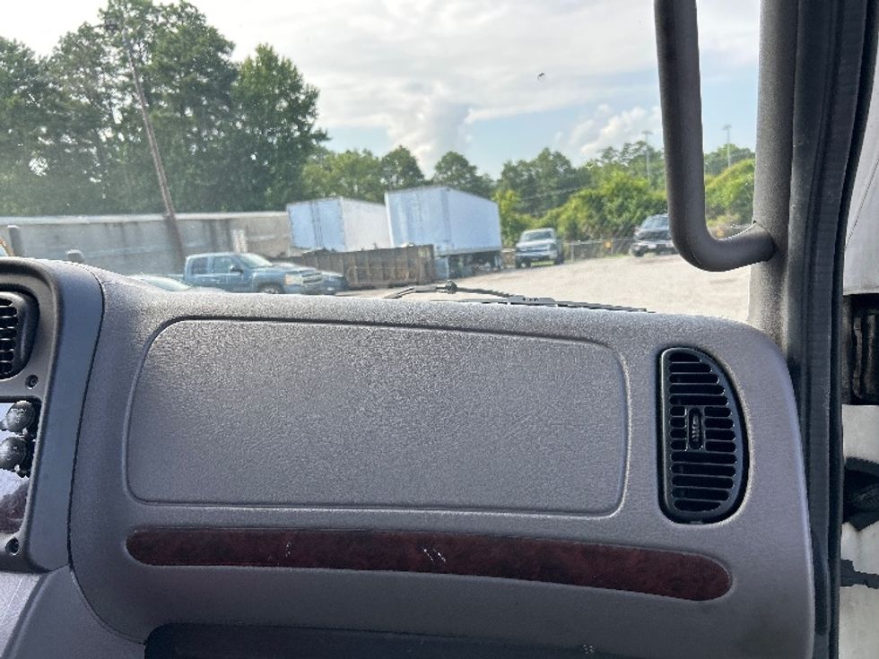 Medium Duty Box Truck-Light and Medium Duty Trucks-Freightliner-2020-M211264S-Homewood-AL-340,371\n\t\tmiles-$ 70,000 - Image 21