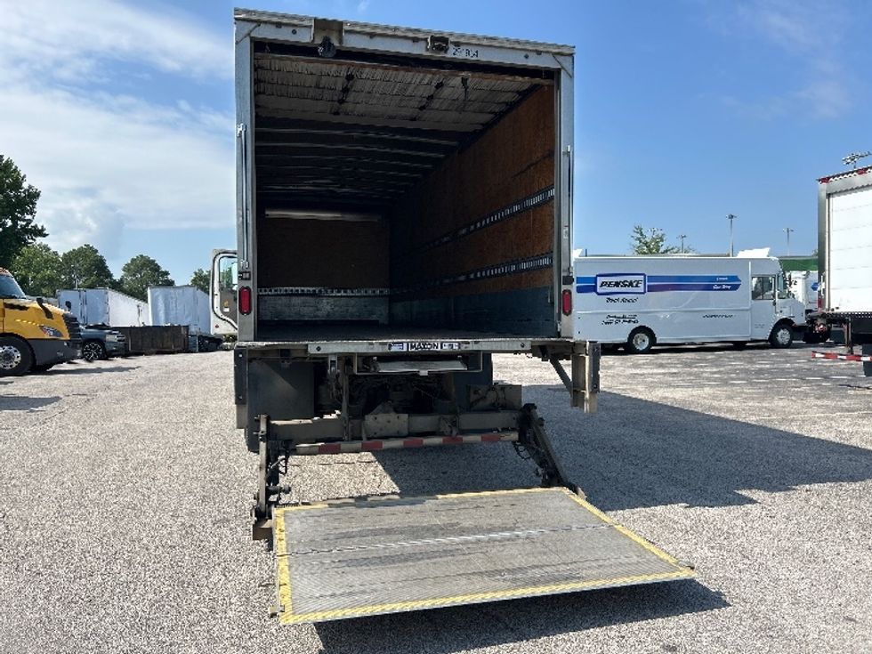 Medium Duty Box Truck-Light and Medium Duty Trucks-Freightliner-2020-M211264S-Homewood-AL-340,371\n\t\tmiles-$ 70,000 - Image 9