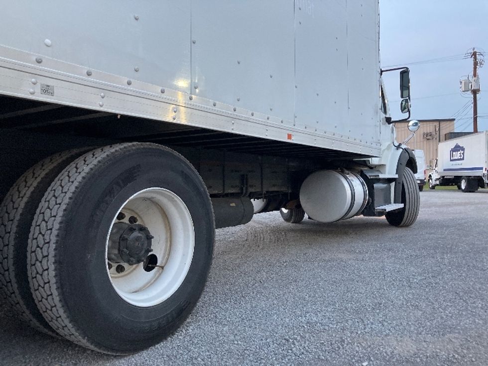 Medium Duty Box Truck-Light and Medium Duty Trucks-Freightliner-2020-M211264S-Hueytown-AL-321,441\n\t\tmiles-$ 90,750 - Image 14