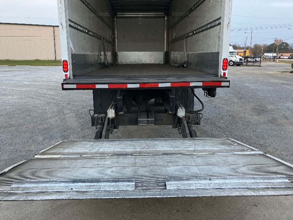 Medium Duty Box Truck-Light and Medium Duty Trucks-Freightliner-2020-M211264S-Hueytown-AL-321,441\n\t\tmiles-$ 90,750 - Image 9