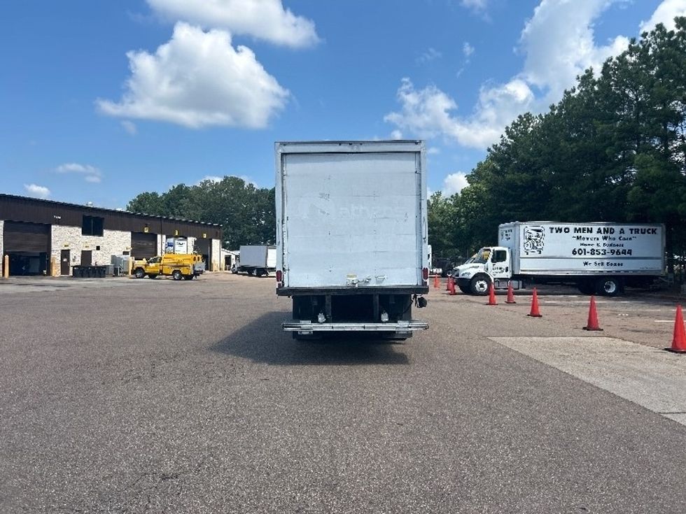 Medium Duty Box Truck-Light and Medium Duty Trucks-Freightliner-2020-M211264S-Jackson-MS-251,650\n\t\tmiles-$ 96,500 - Image 7