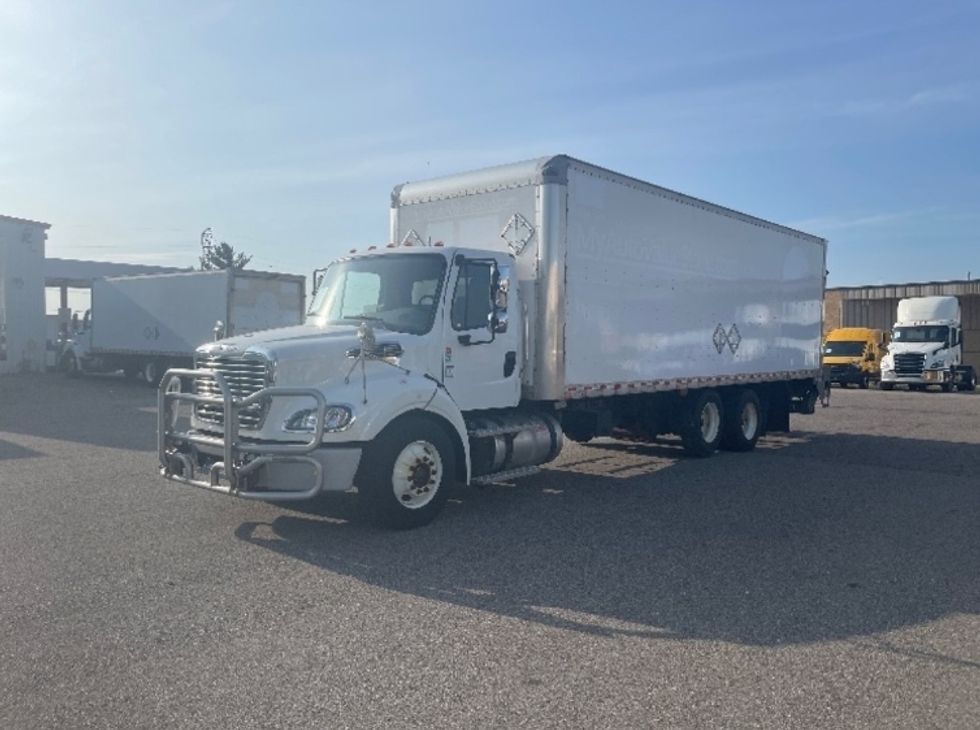 Medium Duty Box Truck-Light and Medium Duty Trucks-Freightliner-2020-M211264S-Lansing-MI-519,450\n\t\tmiles-$ 73,250 - Image 3