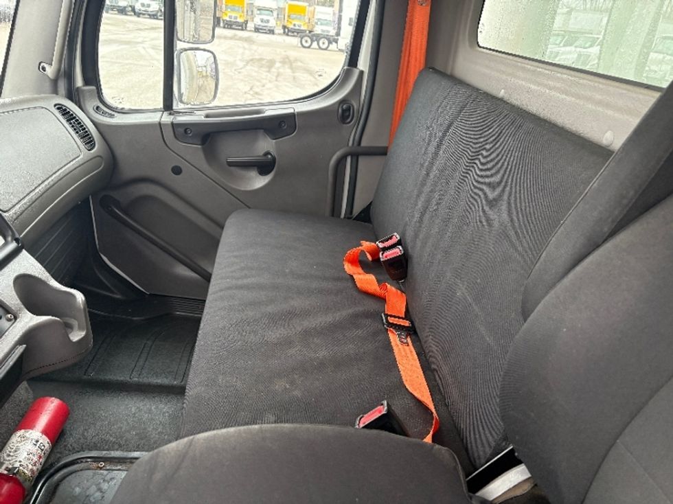 Medium Duty Box Truck-Light and Medium Duty Trucks-Freightliner-2020-M211264S-Lansing-MI-519,454\n\t\tmiles-$ 68,500 - Image 19