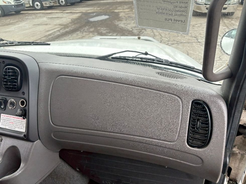 Medium Duty Box Truck-Light and Medium Duty Trucks-Freightliner-2020-M211264S-Lansing-MI-519,454\n\t\tmiles-$ 68,500 - Image 21