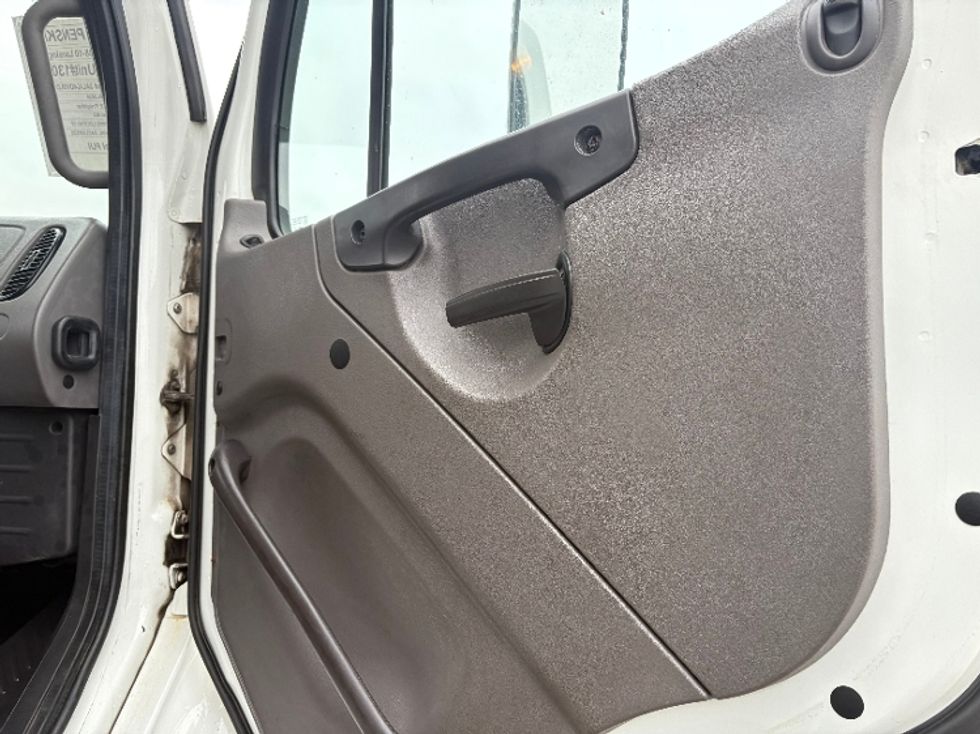 Medium Duty Box Truck-Light and Medium Duty Trucks-Freightliner-2020-M211264S-Lansing-MI-519,454\n\t\tmiles-$ 68,500 - Image 22