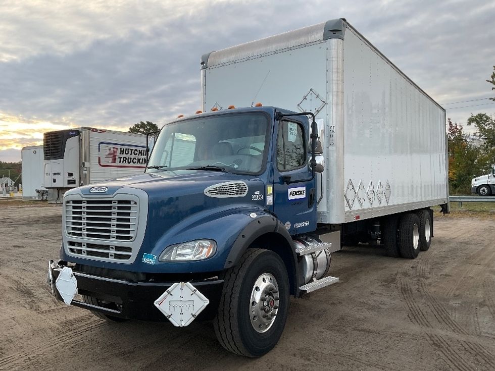Medium Duty Box Truck-Light and Medium Duty Trucks-Freightliner-2020-M211264S-Londonderry-NH-164,461\n\t\tmiles-$ 95,000 - Image 3