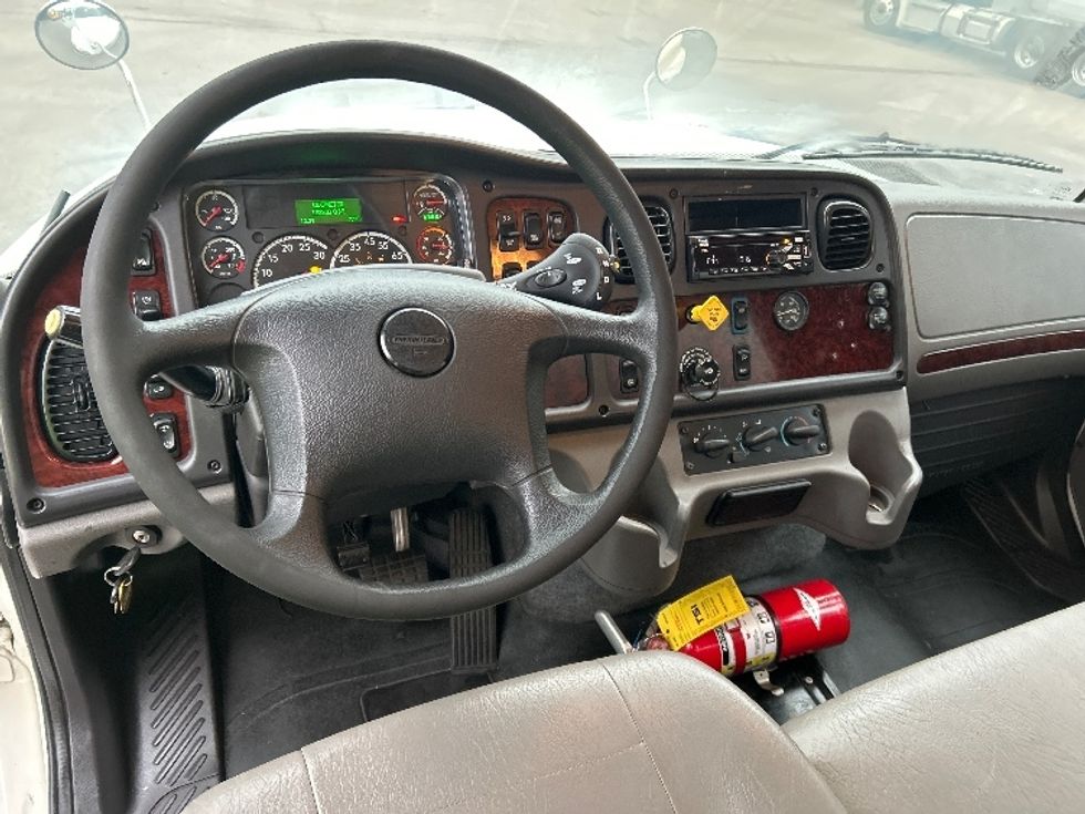Medium Duty Box Truck-Light and Medium Duty Trucks-Freightliner-2020-M211264S-Mebane-NC-153,303\n\t\tmiles-$ 91,500 - Image 18