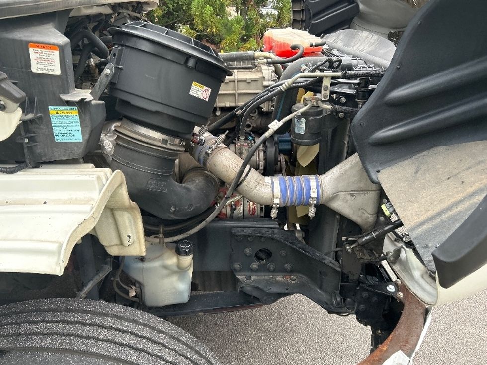 Medium Duty Box Truck-Light and Medium Duty Trucks-Freightliner-2020-M211264S-Mebane-NC-153,303\n\t\tmiles-$ 91,500 - Image 24