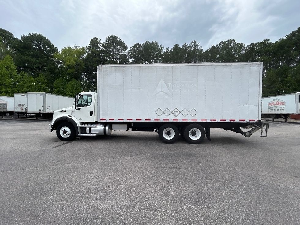 Medium Duty Box Truck-Light and Medium Duty Trucks-Freightliner-2020-M211264S-Mebane-NC-153,303\n\t\tmiles-$ 91,500 - Image 4
