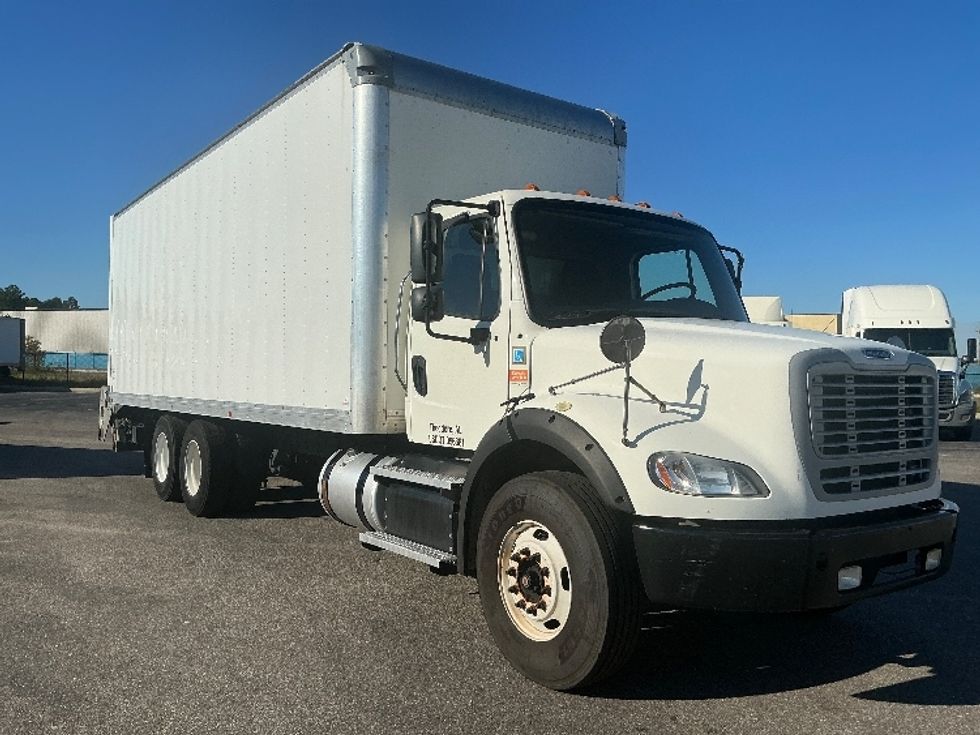 Medium Duty Box Truck-Light and Medium Duty Trucks-Freightliner-2020-M211264S-Mobile-AL-292,416\n\t\tmiles-$ 91,500 - Image 1