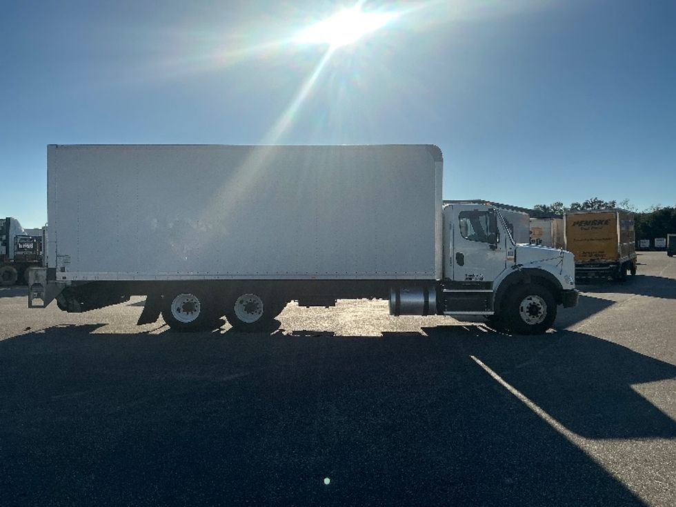 Medium Duty Box Truck-Light and Medium Duty Trucks-Freightliner-2020-M211264S-Mobile-AL-292,416\n\t\tmiles-$ 91,500 - Image 15