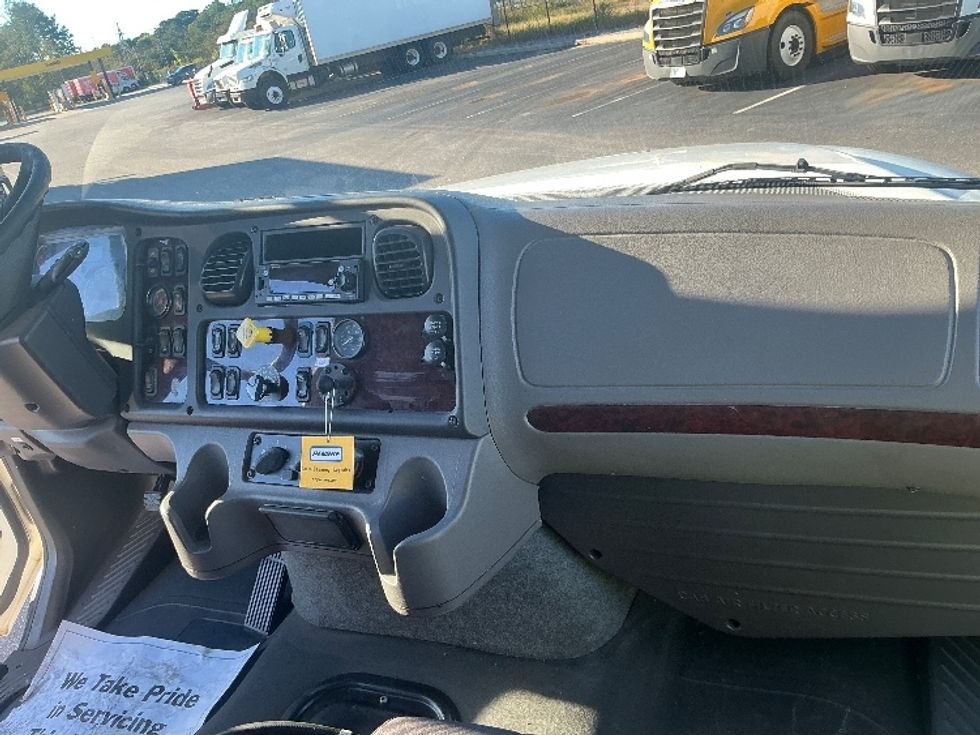 Medium Duty Box Truck-Light and Medium Duty Trucks-Freightliner-2020-M211264S-Mobile-AL-292,416\n\t\tmiles-$ 91,500 - Image 21