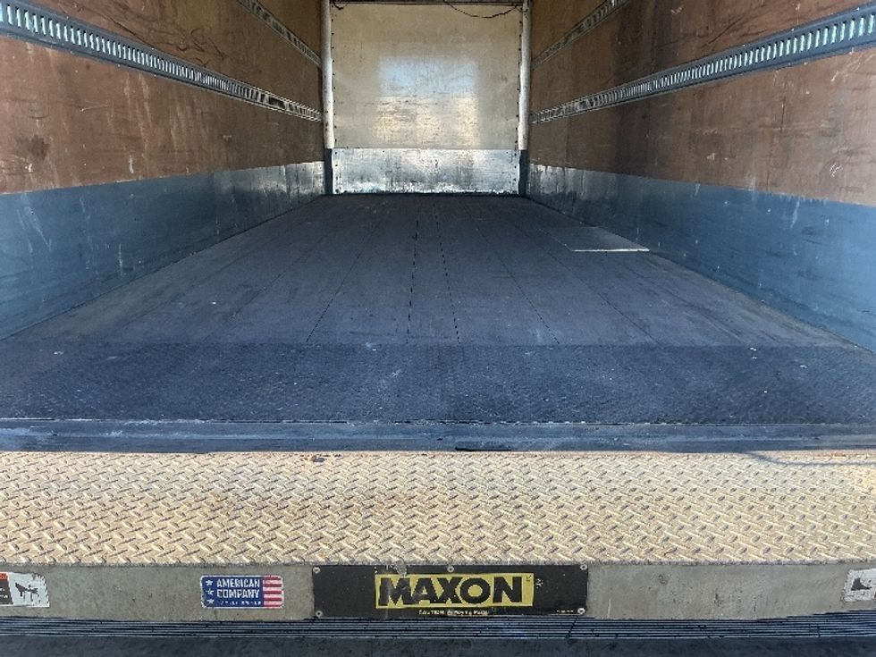 Medium Duty Box Truck-Light and Medium Duty Trucks-Freightliner-2020-M211264S-Mobile-AL-292,416\n\t\tmiles-$ 91,500 - Image 9