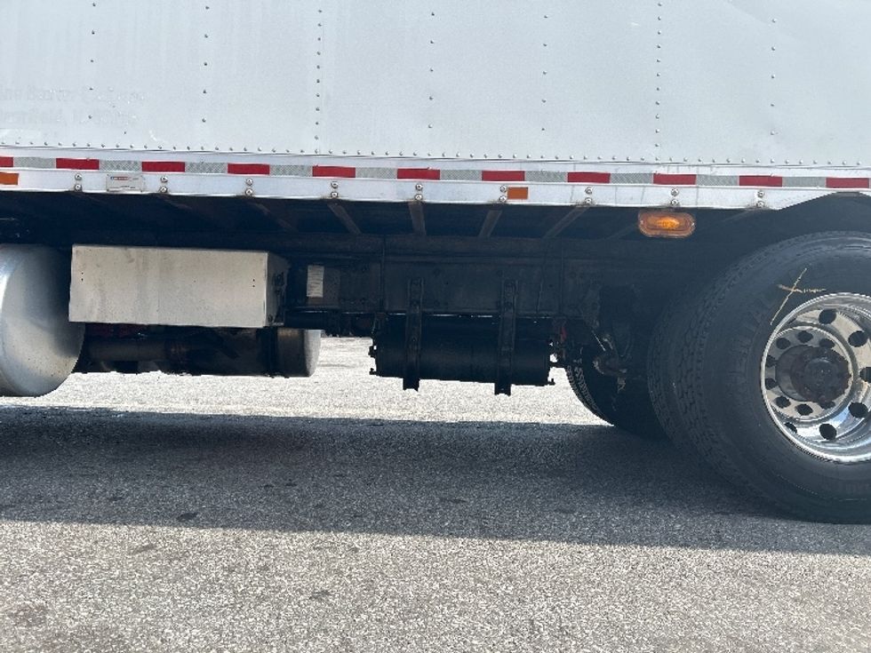 Medium Duty Box Truck-Light and Medium Duty Trucks-Freightliner-2020-M211264S-Montgomery-NY-329,778\n\t\tmiles-$ 68,500 - Image 5