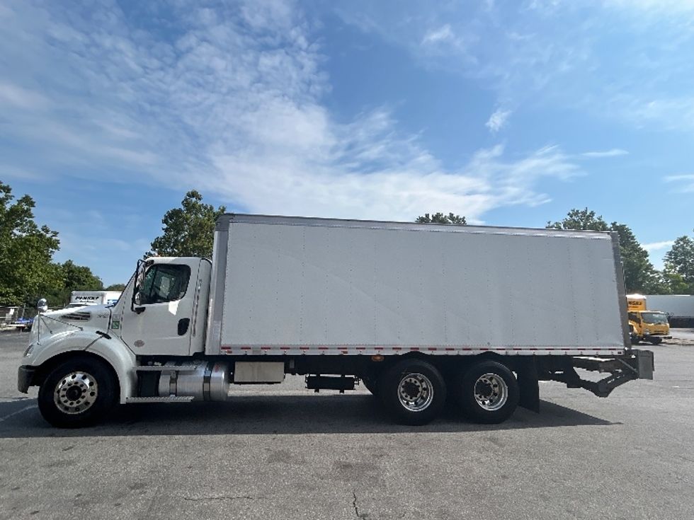 Medium Duty Box Truck-Light and Medium Duty Trucks-Freightliner-2020-M211264S-Montgomery-NY-329,778\n\t\tmiles-$ 68,500 - Image 4