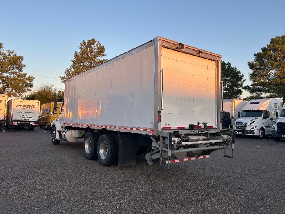 Medium Duty Box Truck-Light and Medium Duty Trucks-Freightliner-2020-M211264S-Olive Branch-MS-322,394\n\t\tmiles-$ 80,500 - Image 6