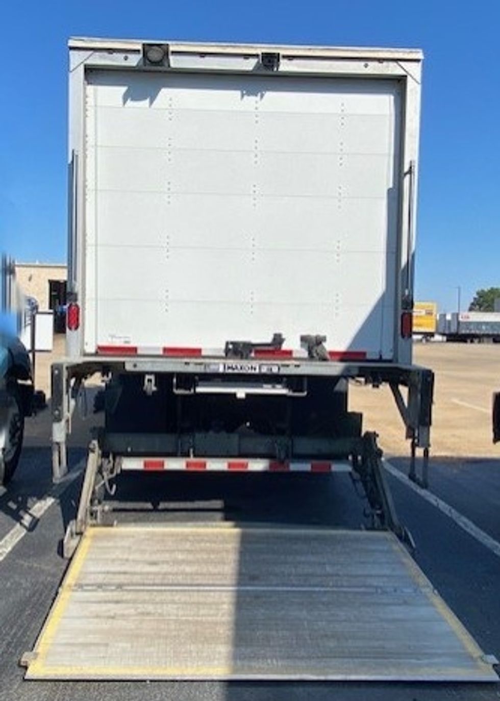 Medium Duty Box Truck-Light and Medium Duty Trucks-Freightliner-2020-M211264S-Olive Branch-MS-322,394\n\t\tmiles-$ 80,500 - Image 9