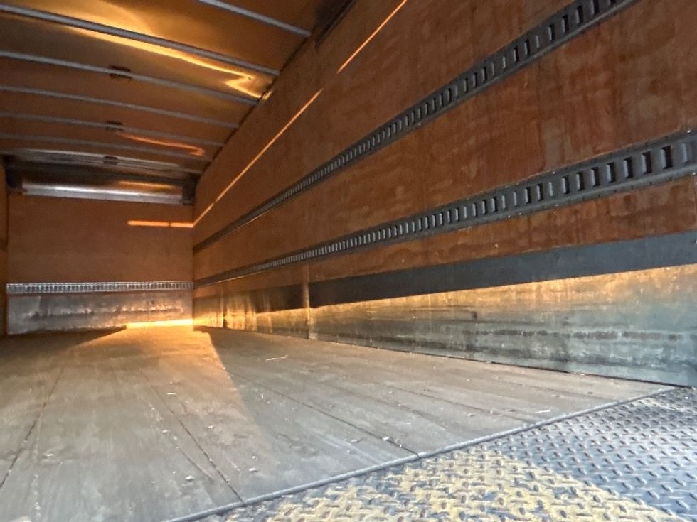 Medium Duty Box Truck-Light and Medium Duty Trucks-Freightliner-2020-M211264S-Olive Branch-MS-322,394\n\t\tmiles-$ 80,500 - Image 12