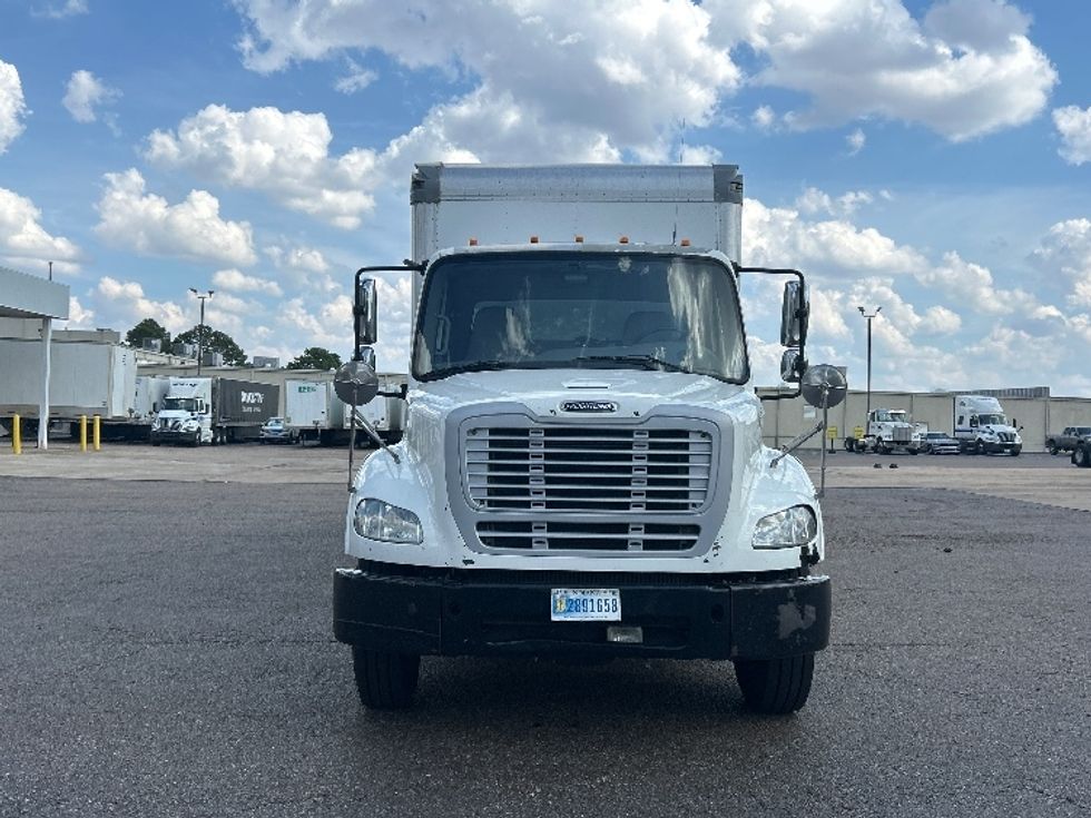 Medium Duty Box Truck-Light and Medium Duty Trucks-Freightliner-2020-M211264S-Olive Branch-MS-331,118\n\t\tmiles-$ 80,250 - Image 2
