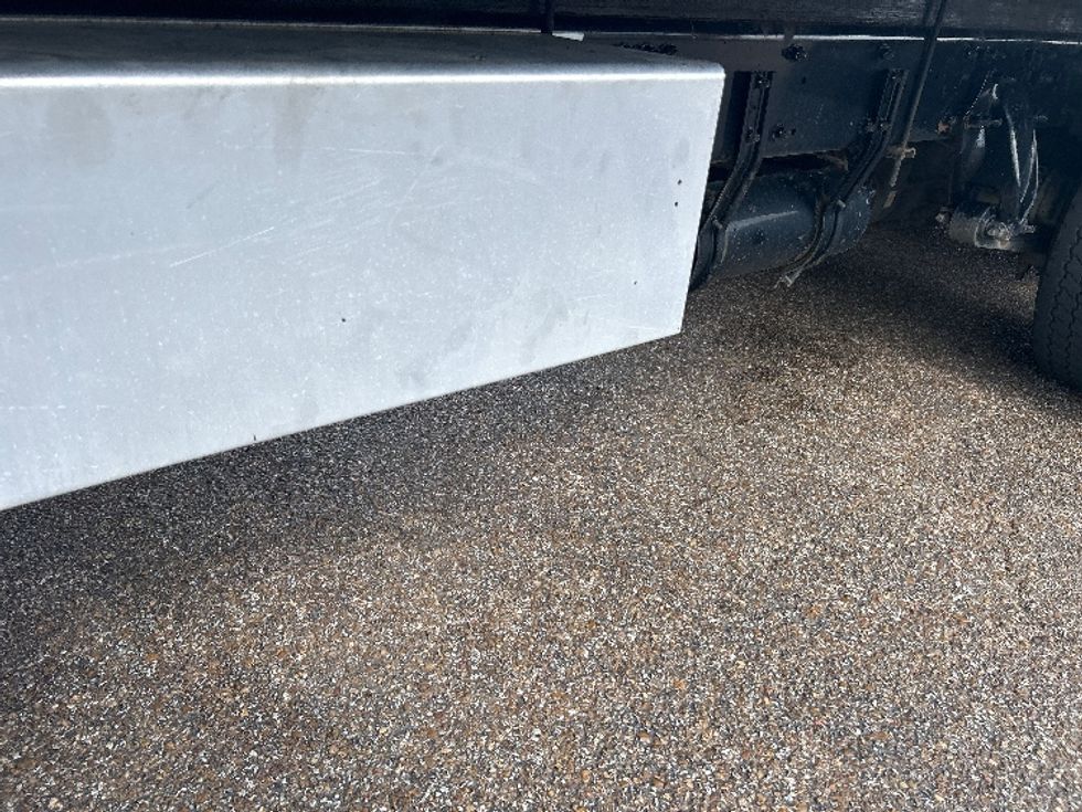 Medium Duty Box Truck-Light and Medium Duty Trucks-Freightliner-2020-M211264S-Olive Branch-MS-331,118\n\t\tmiles-$ 80,250 - Image 5