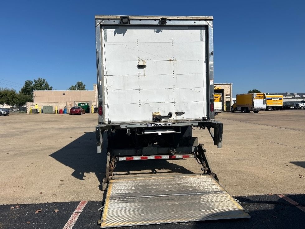 Medium Duty Box Truck-Light and Medium Duty Trucks-Freightliner-2020-M211264S-Olive Branch-MS-331,118\n\t\tmiles-$ 80,250 - Image 9