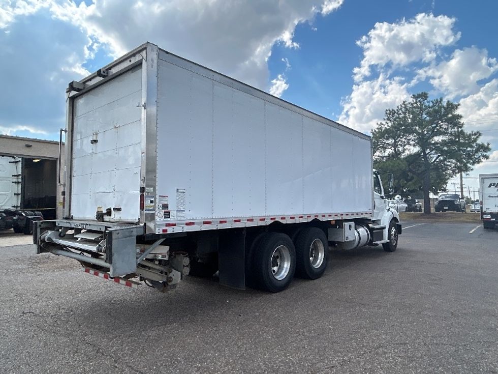Medium Duty Box Truck-Light and Medium Duty Trucks-Freightliner-2020-M211264S-Olive Branch-MS-331,118\n\t\tmiles-$ 80,250 - Image 13