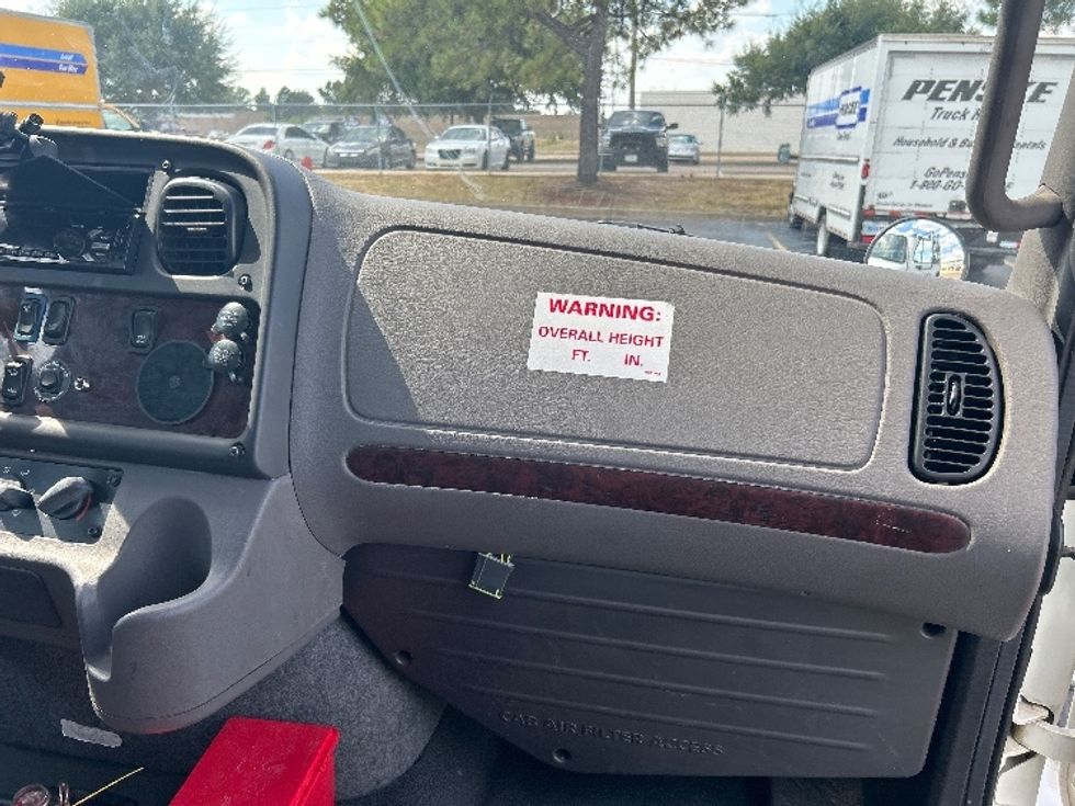 Medium Duty Box Truck-Light and Medium Duty Trucks-Freightliner-2020-M211264S-Olive Branch-MS-331,118\n\t\tmiles-$ 80,250 - Image 19