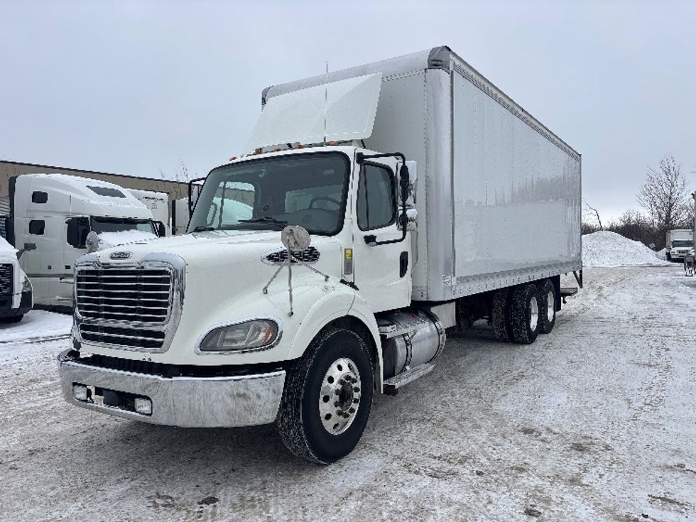 Medium Duty Box Truck-Light and Medium Duty Trucks-Freightliner-2020-M211264S-Ottawa-ON-390,662\n\t\tkm-$ 120,250 - Image 3